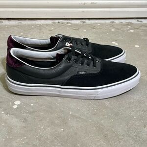 Vans Era Velvet Leather Low Top Sneaker Size 13 Men